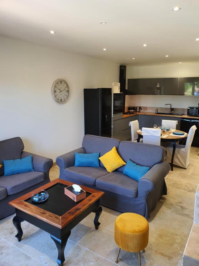 De Paulette Apartment Mezoargues